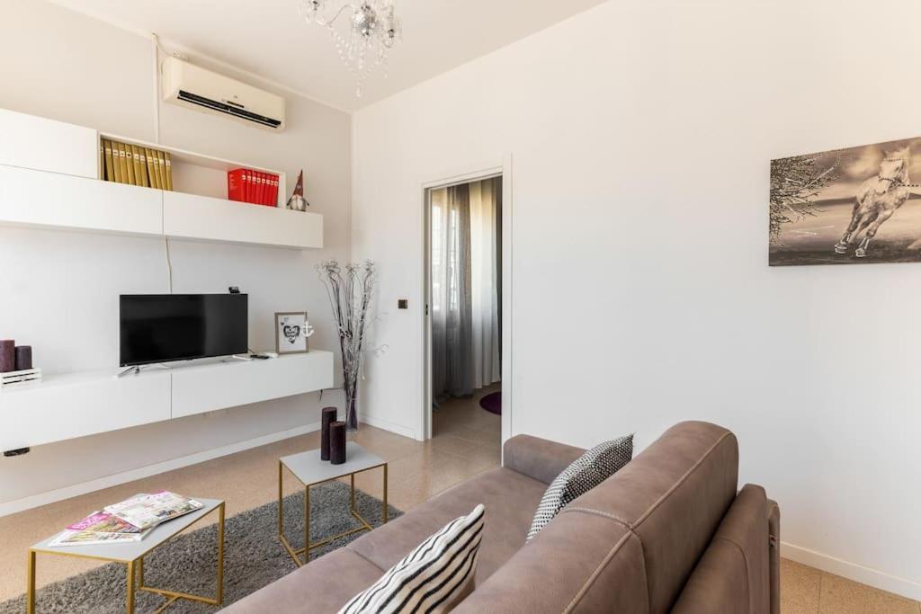 “Casa Moderna Con Parcheggio Privato” Apartment Imola Exterior foto